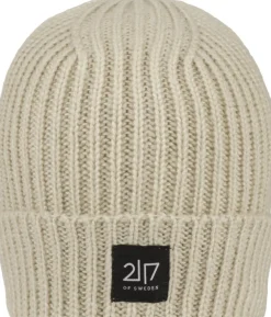 2117 pipo Hemse beige