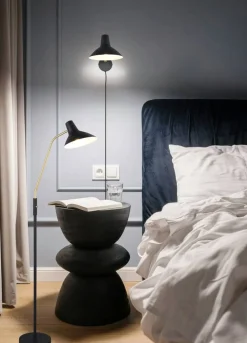 Trio Lighting seinävalaisin Traveller E27 mattamusta/mattame