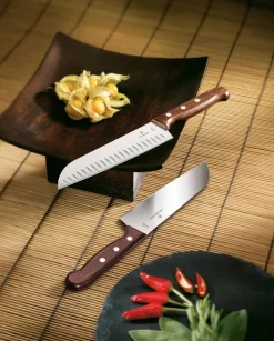Victorinox Santoku 17 cm ovaalihiottu puukahvalla