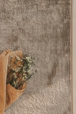 VM-Carpet Basaltti 410 beige 133*200 cm, kantti 5979